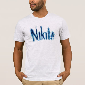 Stilvoller T - Shirt mit der Aufschrift "Nikita