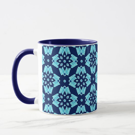 Stilvolles blaues geometrisches Muster Tasse (Links)
