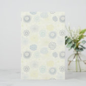 Stilvolles Blumenmuster mit niedlichen Blumen Briefpapier (Stehend Vorderseite)