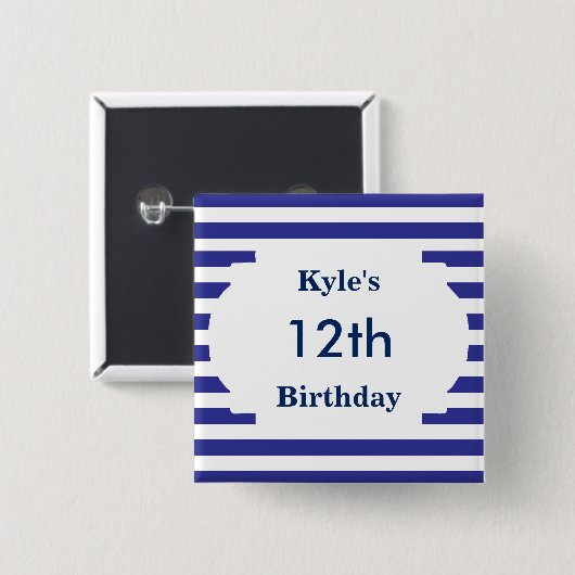 Stilvolles Button mit Namen und Alter (Vorne & Hinten)