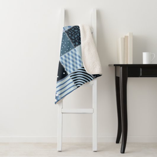 Stilvolles Design. Nahtloses Patchwork-Muster aus  Sherpadecke (Beispiel)