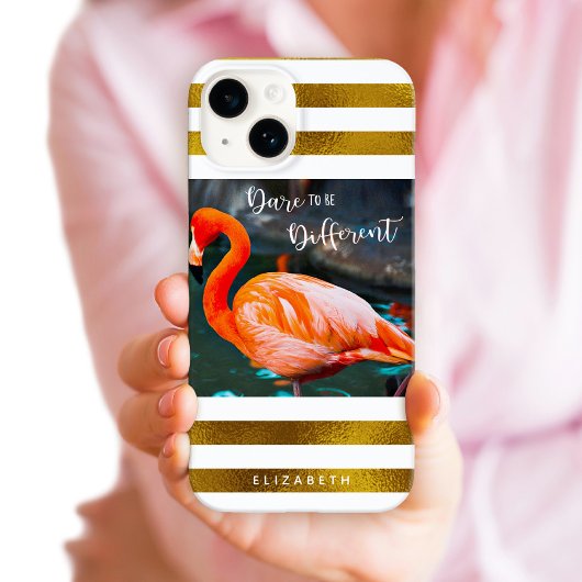 Stilvolles Flamingo Foto Gold Streifen Dare Quote Case-Mate iPhone Hülle
