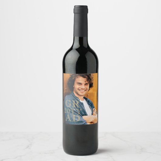 Stilvolles Foto Date Abschluss Gold Script Weinetikett (Vorderseite)