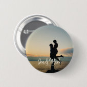 Stilvolles Foto. Name und Jahr Typografie. Button (Vorne & Hinten)