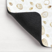 Stilvolles Gold White Seashells Muster Mousepad (Ecke)