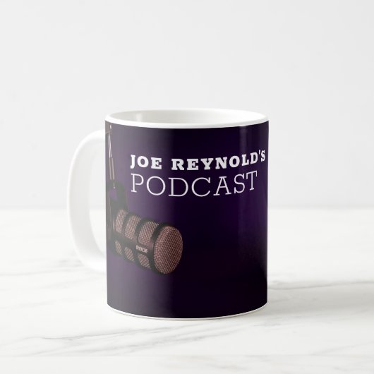 Stilvolles Mikrofon, Podcaster, Podcast-Werbung Kaffeetasse (Vorderseite Links)