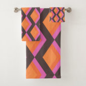 Stilvolles Mod-Muster aus dem Mittelalter in Rosa Badhandtuch Set (Insitu)