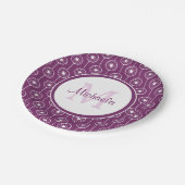 Stilvolles Monogramm für Lila und weiße Herzen mit Pappteller (Schrägansicht)
