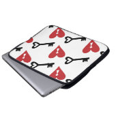 Stilvolles, nahtloses Muster mit Herz und k Laptopschutzhülle (Vorne Knopf)