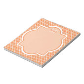 Stilvolles Orange Quatrefolienmonogramm mit Name Notizblock (Rotiert)