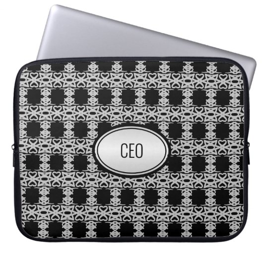 Stilvolles quadratisches Muster in Schwarz und Sil Laptopschutzhülle (Vorderseite)
