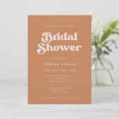 Stilvolles Retro-braunes Foto Brautparty Einladung (Stehend Vorderseite)