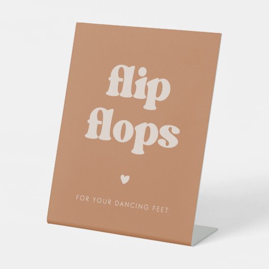 Stilvolles Retro Brown Zucker Flip Flops Hochzeit Sockelschild (Vorderseite)