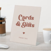 Stilvolles Retro Peach Pink Cards & Gifts Hochzeit Sockelschild (In SItu)