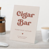Stilvolles Retro Peach Pink Wedding Cigar Bar Sockelschild (In SItu)