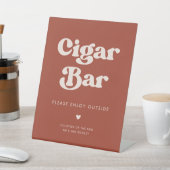 Stilvolles Retro Terracotta Wedding Cigar Bar Sockelschild (In SItu)