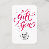 Stilvolles rotes Geschenkrabatt-Gutschein-QR-Code- Rabattkarte (Vorderseite)