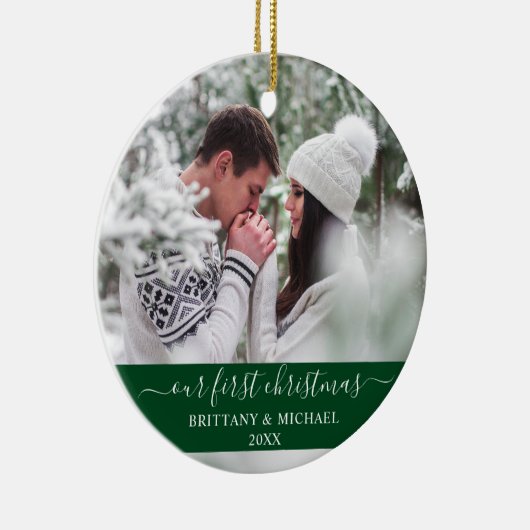 Stilvolles Skript Unser erstes Weihnachtspaar Grün Keramik Ornament (Rechts)