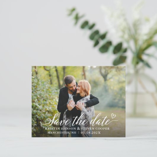 Stilvolles White Script Foto Save the Date Postcar Postkarte (Stehend Vorderseite)