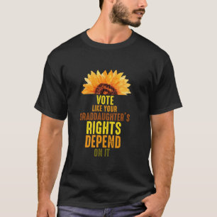 Stimmen Sie wie Ihre Enkelin, die von ihr abhängt  T-Shirt