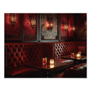 Stimmungsvolle rote Samt-Lounge-Kerzenlicht-Atmosp Fotodruck