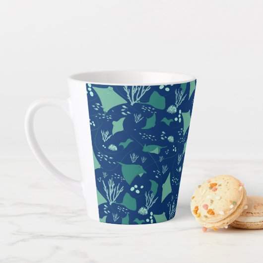 Stingray Ocean Reef Muster auf Navy Blue Milchtasse (Beispiel)