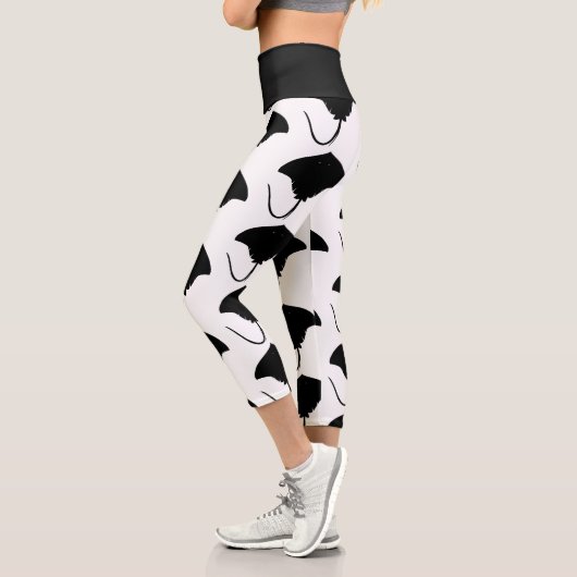 Stingray-Silhouette Capri Leggings (Links)