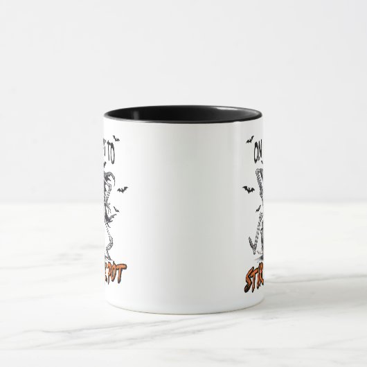 "Stir the Pot" Spooky Skeleton & Cauldron Tasse (Zentrum)