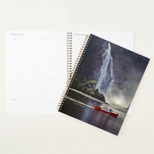 Stirling fällt in Milford Sound - Neuseeland Planer (Anzeige)