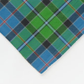 Stirling Tartan und Monogramm Fleecedecke (Ecke)