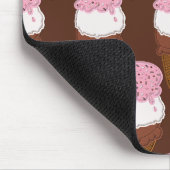 Stitched-Neapolitan-Ice-Cream-Cones-2-MOUSEPAD Mousepad (Ecke)