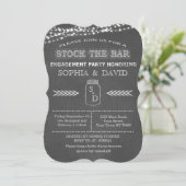 Stock die Bar Chalkboard Mason Jar Verlobung Einladung (Stehend Vorderseite)
