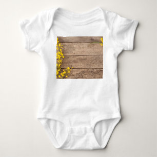 Stock Fotografie, Vintages Design. Baby Strampler