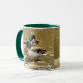 Stockente duckt Tasse (Vorderseite Links)