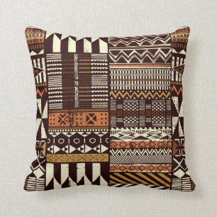 Stoffpatchwork im afrikanischen Stamm abstrakt Kissen