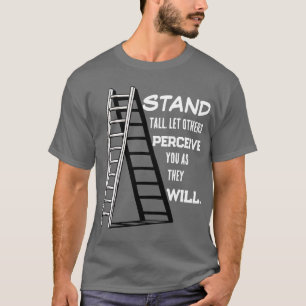 Stoischer Zitat-Leiter-Dunkles Grafik-T-Shirt 'Sta T-Shirt