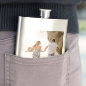 Stolen Foto. Name und Jahr Typografie. Flachmann (Beispiel)