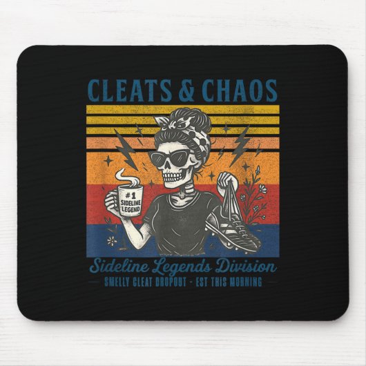 Stollen & Chaos Skelett Fußballmutter lustig Mousepad (Vorne)