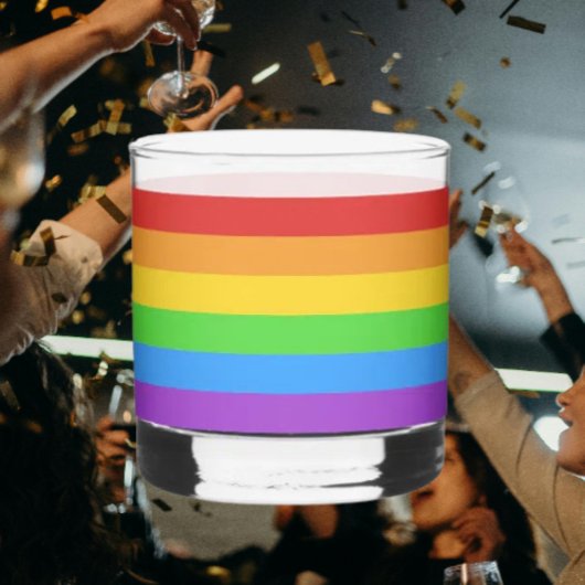 Stolz auf die Felsen: Regenbogenflagge Whiskyglas
