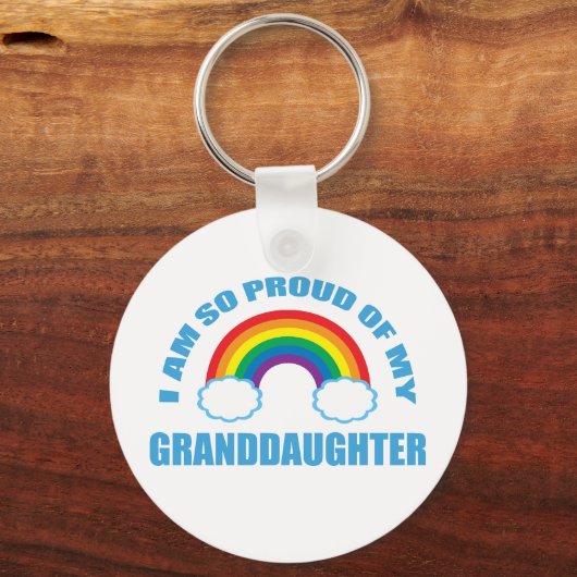 Stolz auf meine Enkeltochter Rainbow Grandparent Schlüsselanhänger (Vorderseite)