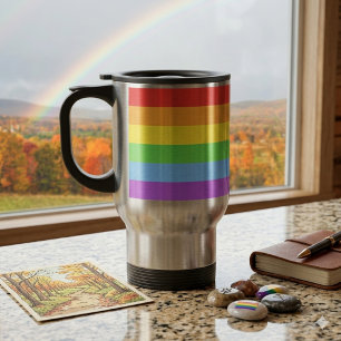 Stolz auf Reisen: Regenbogenflagge Reisebecher