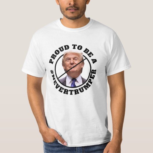 Stolz darauf, ein niemals Trumper gegen Donald Tru T-Shirt (Vorderseite)