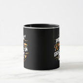 Stolz die Graduationskappe tragen, schwarze Tasse (Zentrum)