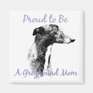 Stolz, ein Greyhound Mama Magnet zu sein