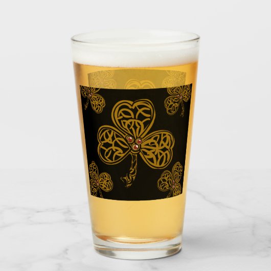 STOLZ IRISH DRINKER! GLAS (Vorne (Gefüllt))