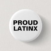 Stolz Latinx weiß und schwarz Button (Vorderseite)