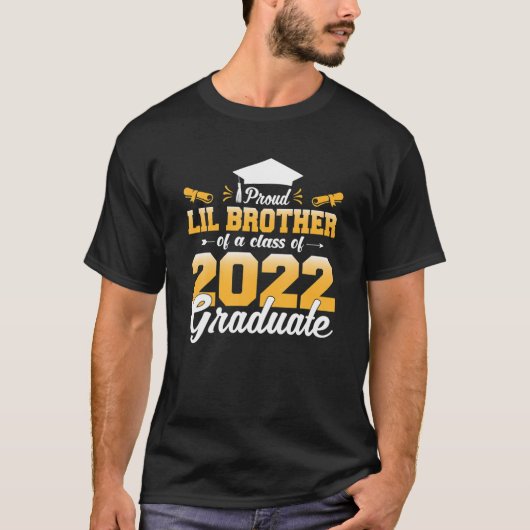 Stolz Lil Bruder einer Klasse von 2022 Graduate Id T-Shirt (Vorderseite)