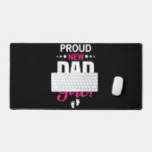 Stolz neuer Papa Es ist ein Mädchen Schreibtischunterlage (Tastatur & Maus)