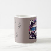 Stolz Queer Raccoon mit amerikanischer Flag Sungra Kaffeetasse (Mittel)