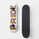 Stolz | Regenbogenbriefe Skateboard (Vorderseite)